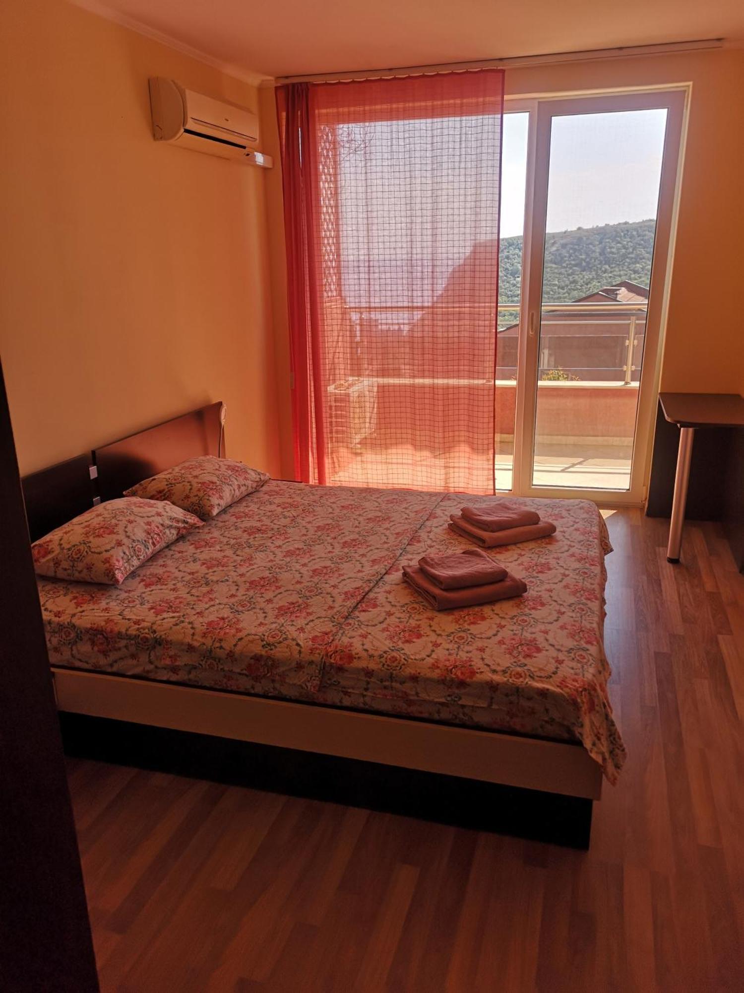 Complex Karia III Apartment Kavarna Exterior photo