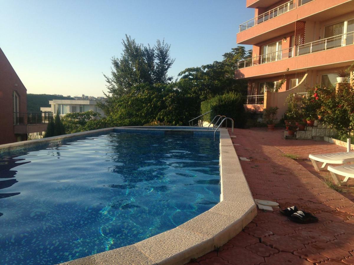 Complex Karia III Apartment Kavarna Exterior photo