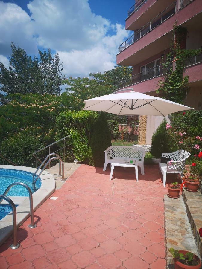 Complex Karia III Apartment Kavarna Exterior photo